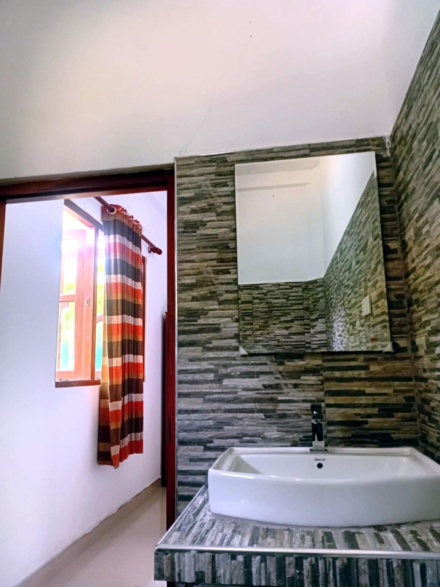 Guesthouse Dilush Beruwala Buitenkant foto