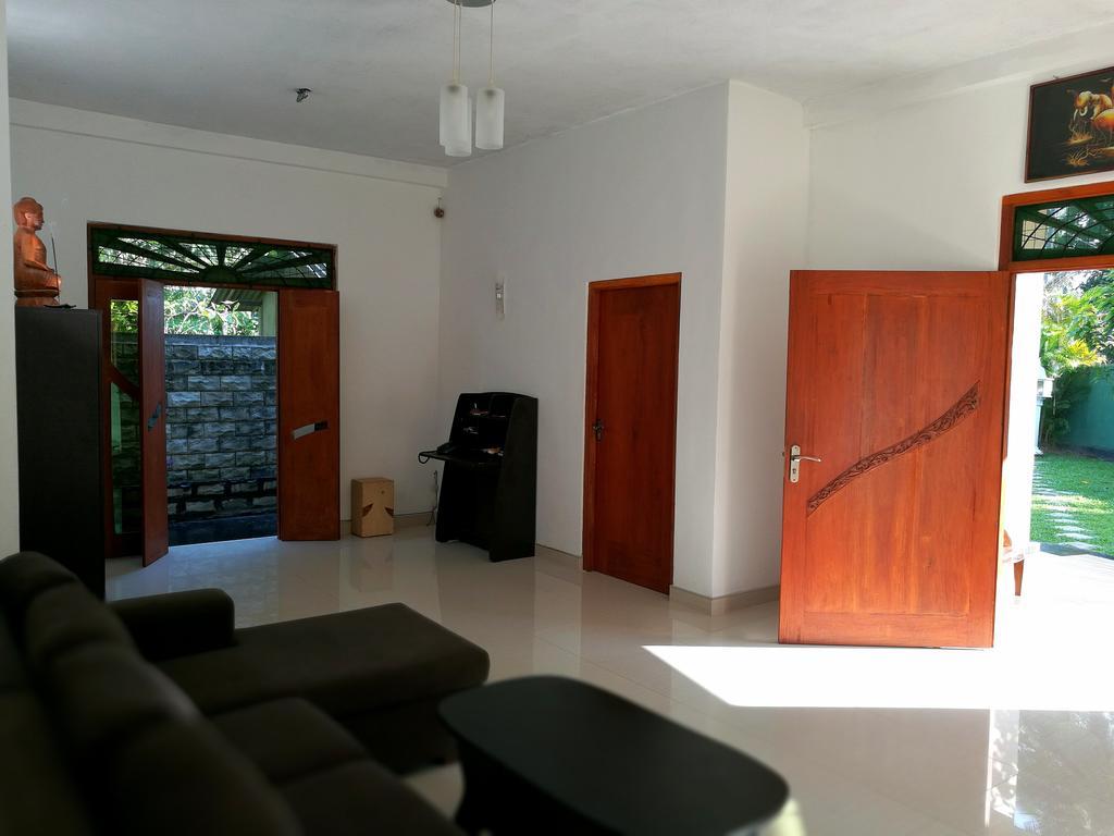 Guesthouse Dilush Beruwala Buitenkant foto